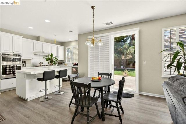 4987 Stewartville Dr, Antioch, CA 94531