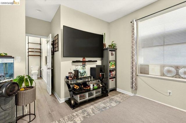 4987 Stewartville Dr, Antioch, CA 94531
