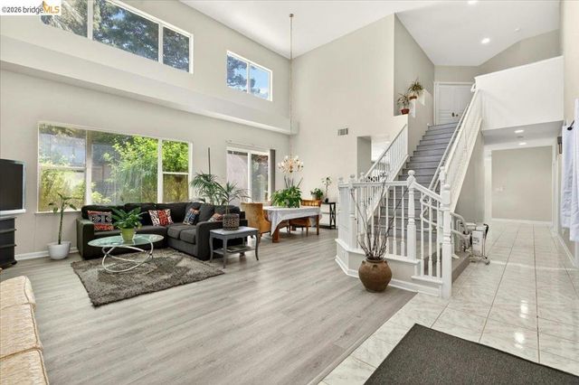 4987 Stewartville Dr, Antioch, CA 94531
