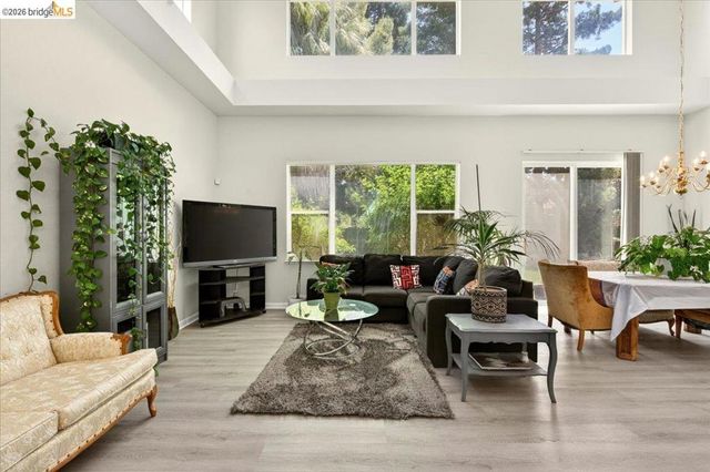 4987 Stewartville Dr, Antioch, CA 94531