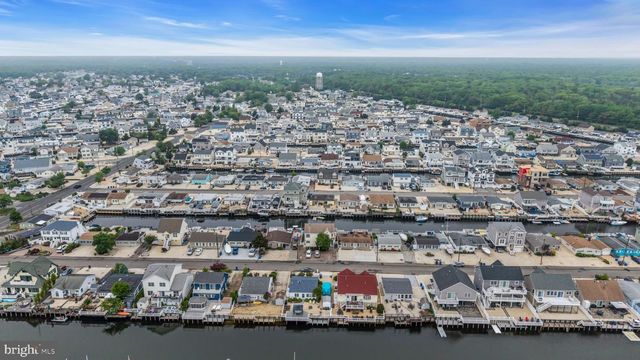 36 MARY ALICE ROAD, Manahawkin, NJ 08050