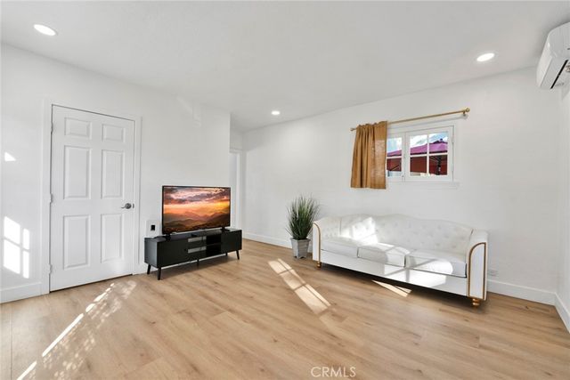 726 Meridian Ave, South Pasadena, CA 91030