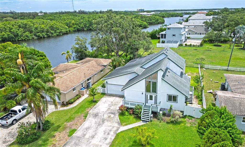 8759 ORIENT WAY NE, St Petersburg, FL 33702