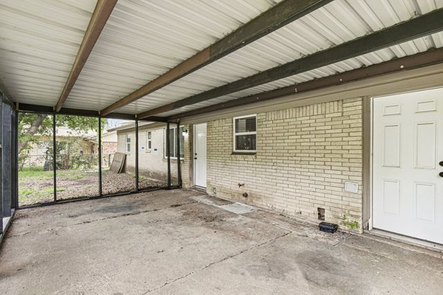 821 E Bovell Street, Crowley, TX 76036