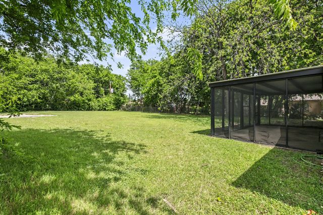 821 E Bovell Street, Crowley, TX 76036