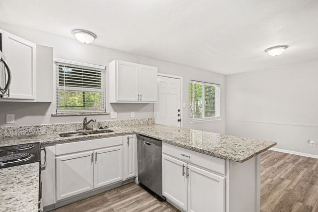 821 E Bovell Street, Crowley, TX 76036