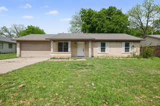 821 E Bovell Street, Crowley, TX 76036