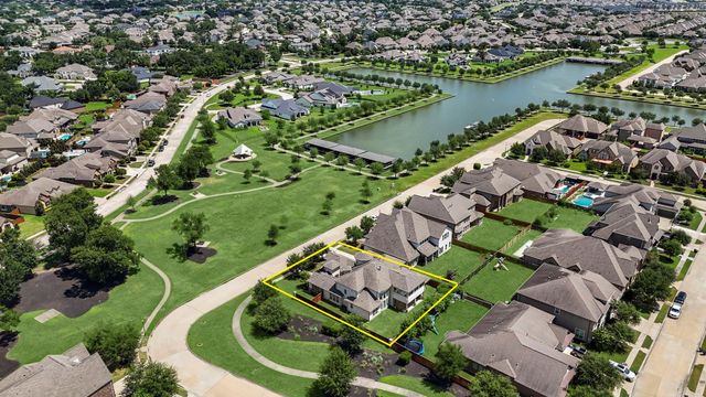 10606 Dayspring Dr Drive, Cypress, TX 77433