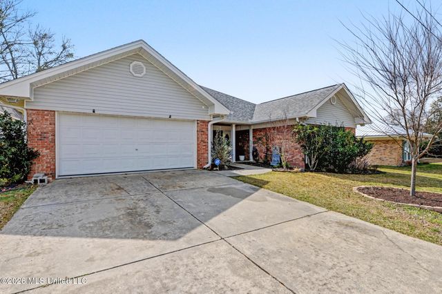 8948 Anahola Place, Diamondhead, MS 39525