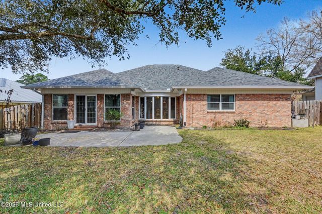 8948 Anahola Place, Diamondhead, MS 39525