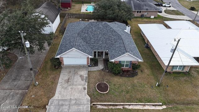 8948 Anahola Place, Diamondhead, MS 39525