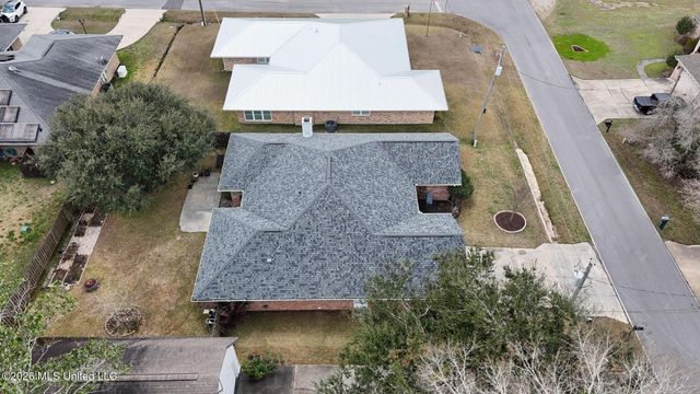 8948 Anahola Place, Diamondhead, MS 39525