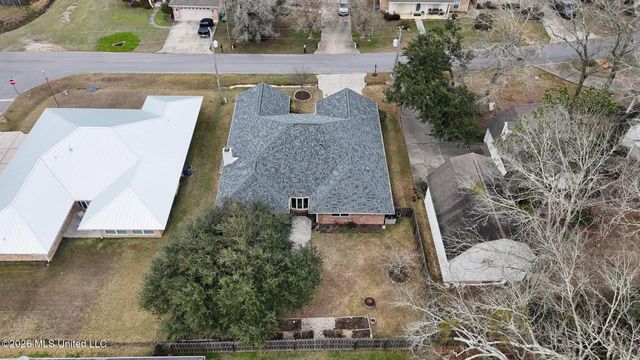 8948 Anahola Place, Diamondhead, MS 39525