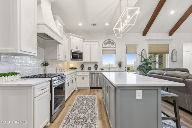 109 Amsterdam Avenue, Youngsville, LA 70592
