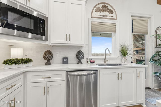 109 Amsterdam Avenue, Youngsville, LA 70592