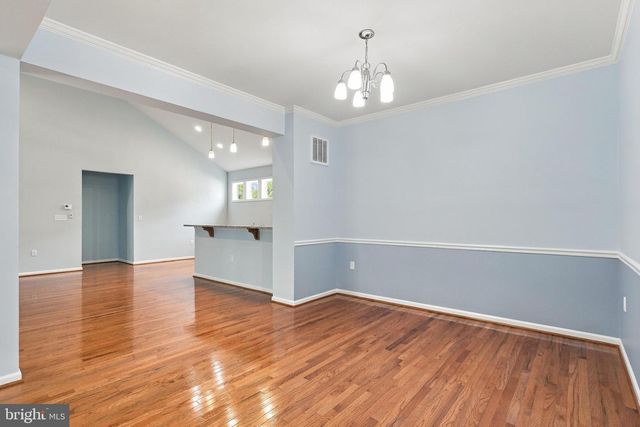 116 BLEEDING HEART DR, White Post, VA 22663