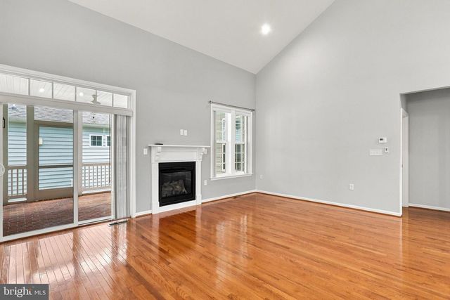 116 BLEEDING HEART DR, White Post, VA 22663