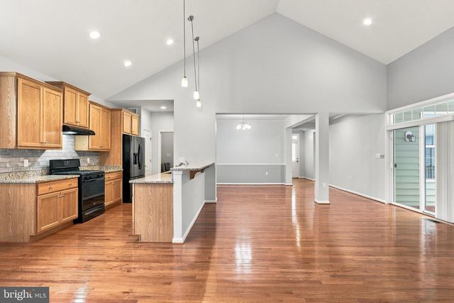 116 BLEEDING HEART DR, White Post, VA 22663