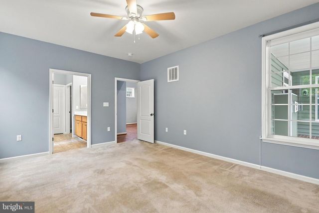 116 BLEEDING HEART DR, White Post, VA 22663