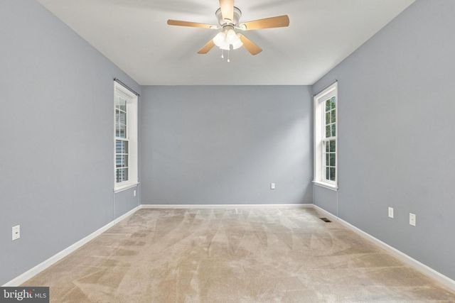 116 BLEEDING HEART DR, White Post, VA 22663