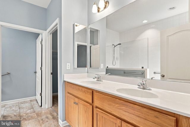 116 BLEEDING HEART DR, White Post, VA 22663