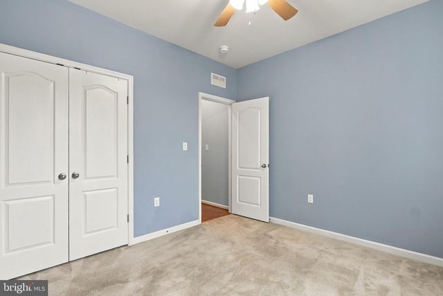 116 BLEEDING HEART DR, White Post, VA 22663