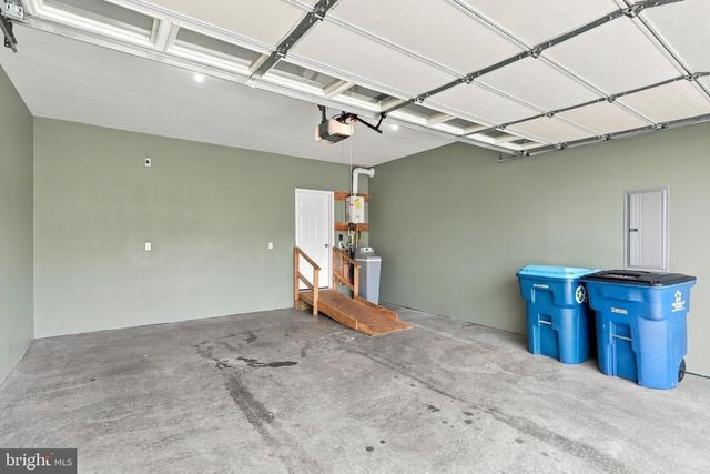 116 BLEEDING HEART DR, White Post, VA 22663