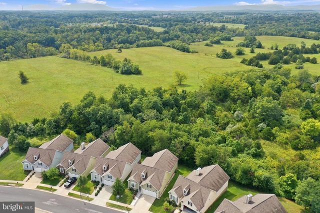 116 BLEEDING HEART DR, White Post, VA 22663