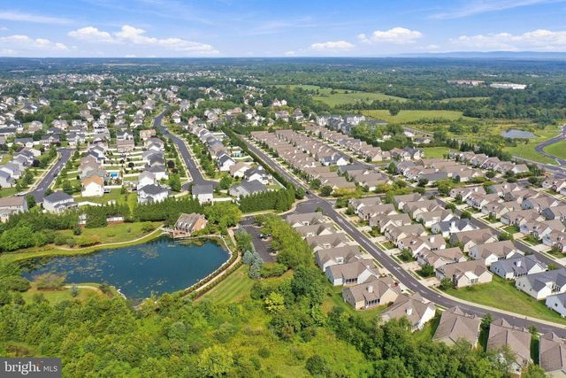 116 BLEEDING HEART DR, White Post, VA 22663