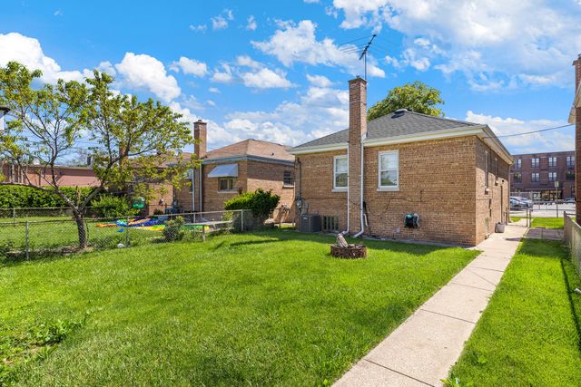1618 Gunderson Avenue, Berwyn, IL 60402