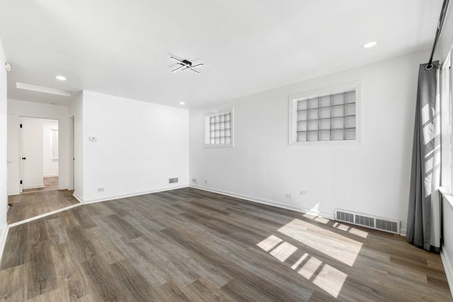 1618 Gunderson Avenue, Berwyn, IL 60402
