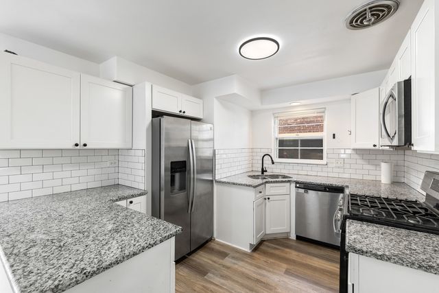 1618 Gunderson Avenue, Berwyn, IL 60402