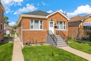 1618 Gunderson Avenue, Berwyn, IL 60402