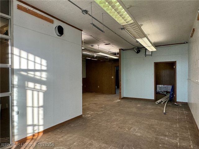 200 S Main Street, Spiro, OK 74959