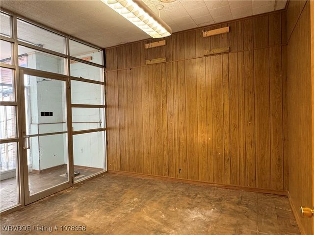 200 S Main Street, Spiro, OK 74959