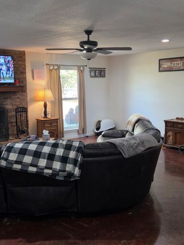 3035 Stroud Creek Avenue, Granbury, TX 76048