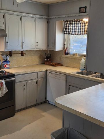 3035 Stroud Creek Avenue, Granbury, TX 76048