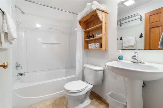 902 Yogi Circle, Warrens,warrens, WI 54666