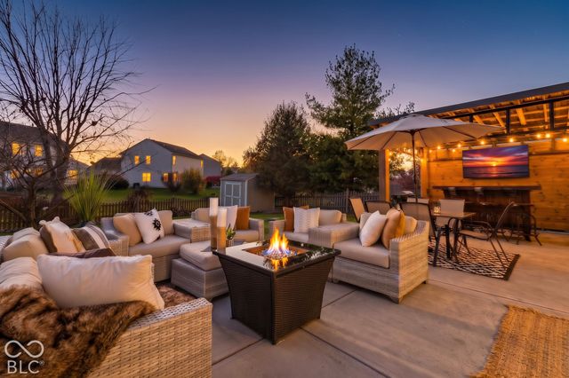 8891 Woodlark Drive, Fishers, IN 46038
