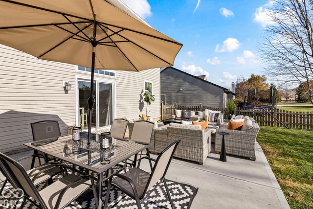 8891 Woodlark Drive, Fishers, IN 46038