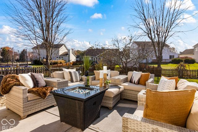 8891 Woodlark Drive, Fishers, IN 46038