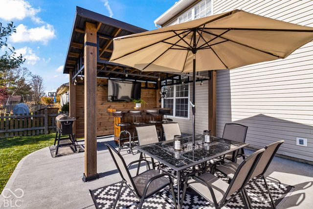 8891 Woodlark Drive, Fishers, IN 46038