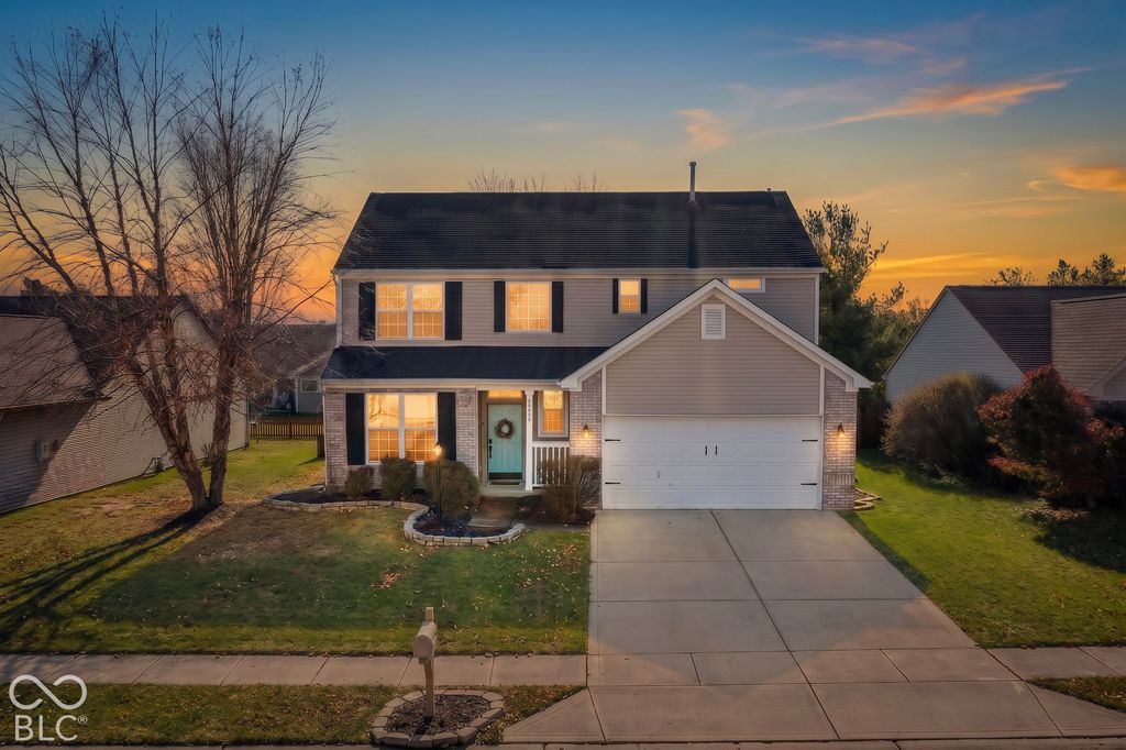 8891 Woodlark Drive, Fishers, IN 46038