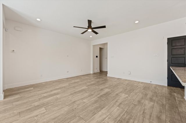3001 Fernwood Avenue, Dallas, TX 75216