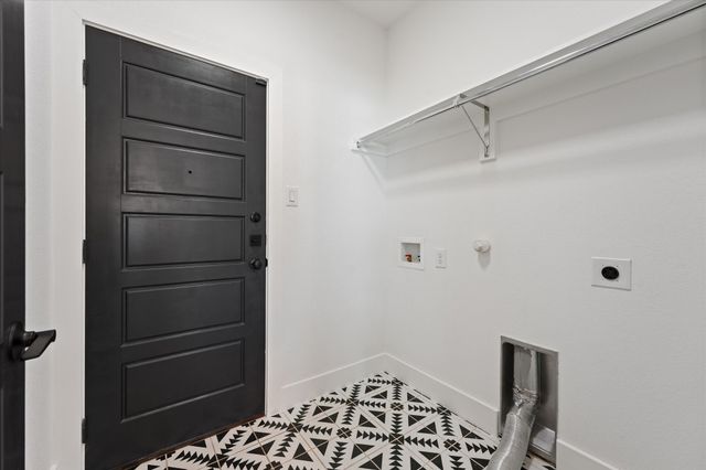 3001 Fernwood Avenue, Dallas, TX 75216