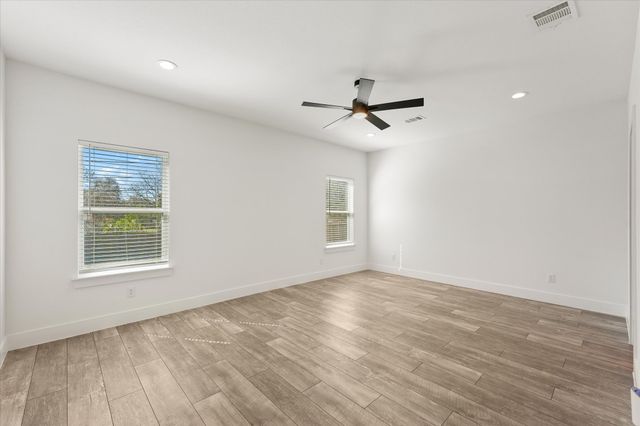 3001 Fernwood Avenue, Dallas, TX 75216