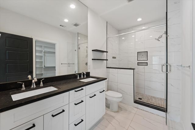 3001 Fernwood Avenue, Dallas, TX 75216