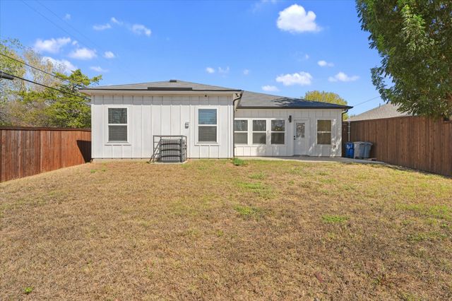 3001 Fernwood Avenue, Dallas, TX 75216