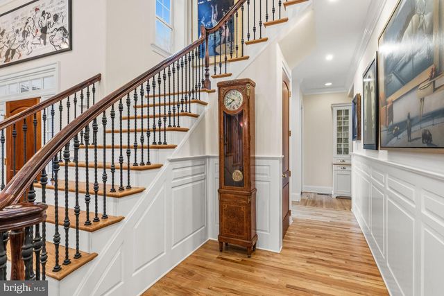 732 SAINT ANDREWS RD, Philadelphia, PA 19118