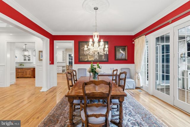 732 SAINT ANDREWS RD, Philadelphia, PA 19118